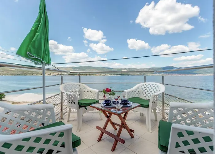 Apartament In Arbanija With Terrace *