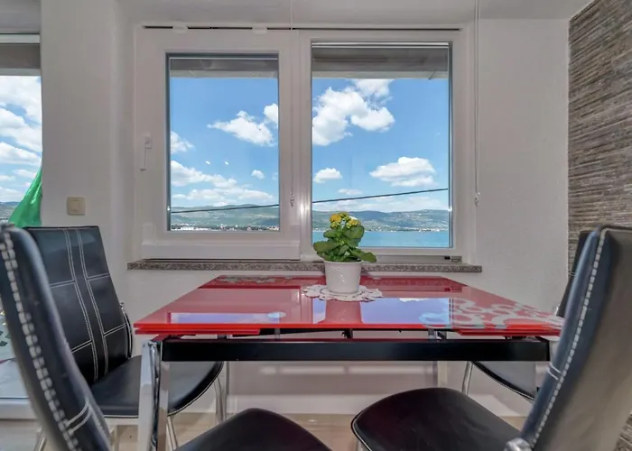 Appartement In Arbanija With Terrace *