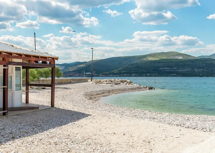 Apartament In Arbanija With Terrace Trogir