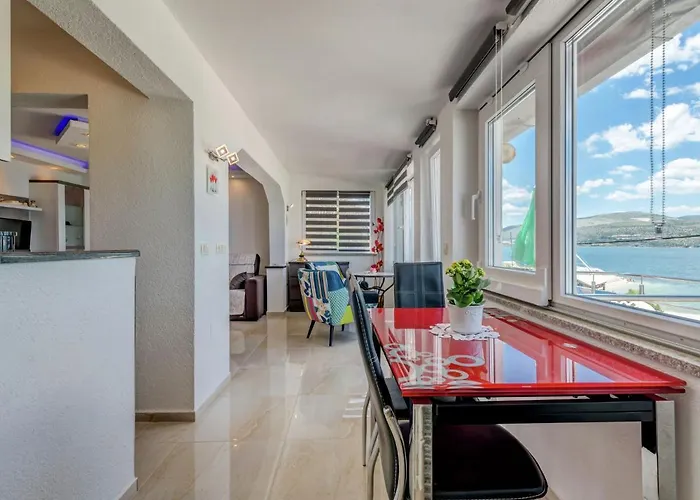 Appartement In Arbanija With Terrace *