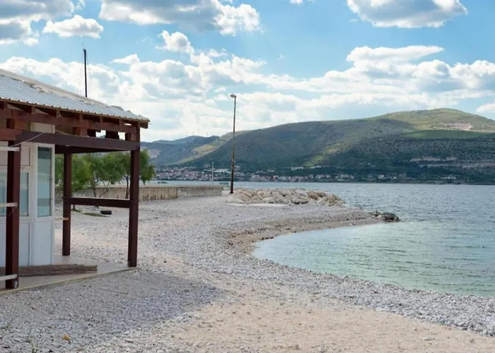 Appartement In Arbanija With Terrace Trogir