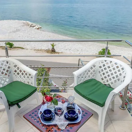 In Arbanija With Terrace شقة